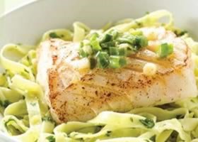 Koolvis uit de oven met kruiden en tagliatelle